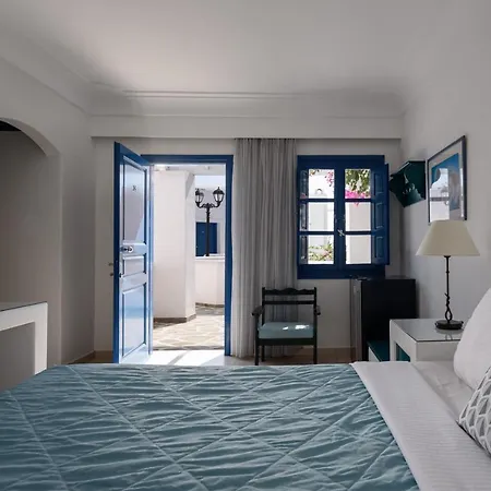 Veggera 4* Perissa (Santorini)